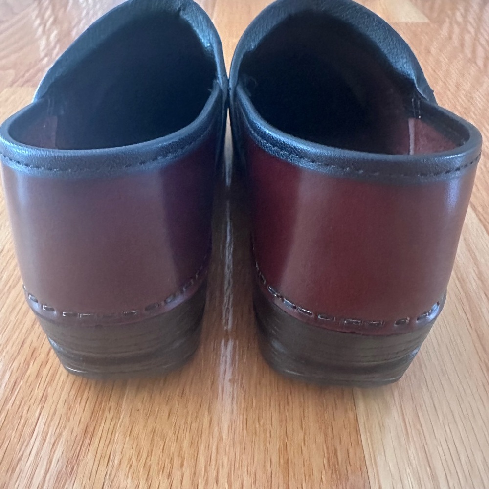 Brown Leather Clogs - Picture 3 of 7